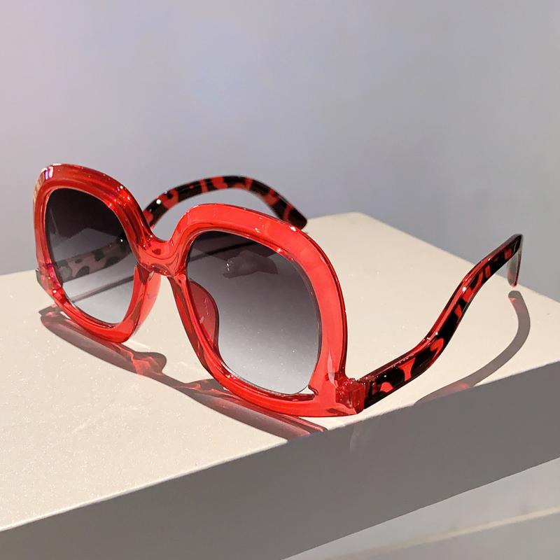 Oversized Round Sunglasses Stylish Vintage Candy Color Frame Women Eyewear  New Brand Design Gradient UV400 Shades