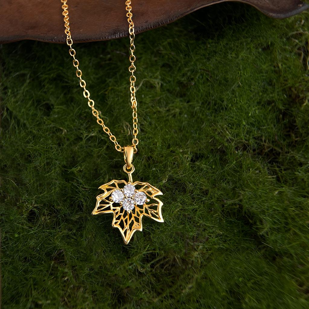 Elegant 18k Gold Filigree Maple Leaf Necklace with Zircon Details – Light Luxury Sweater Chain