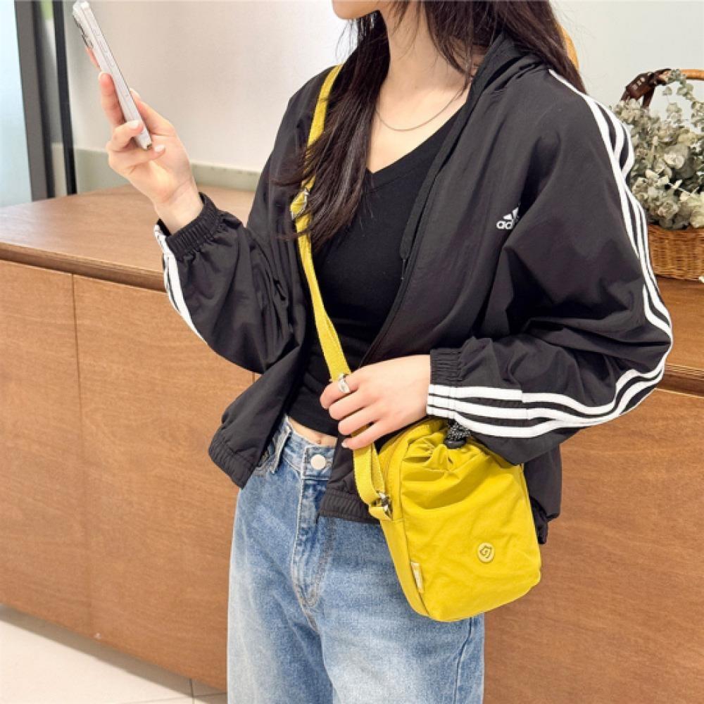 New ArrivalS Open Run Women S Pocket Mini croSSbody Bag adjuStable Strap deSign
