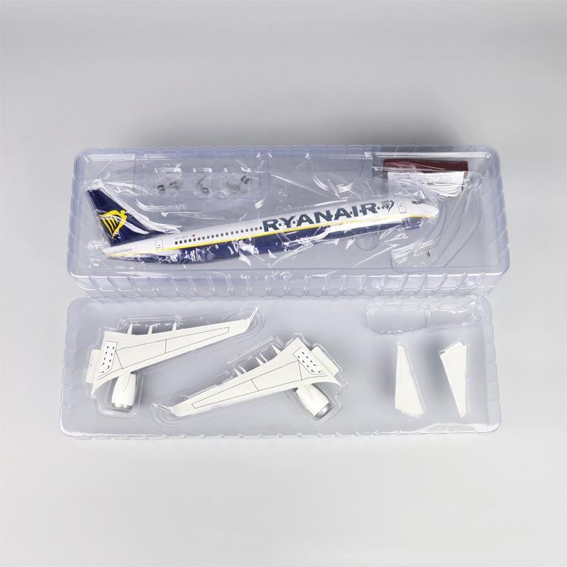 737-8 B737 Model Airplane Ryanair Ireland Airlines with Landing Gear Wheels Lights Resin 47CM Aircraft Model Collectible