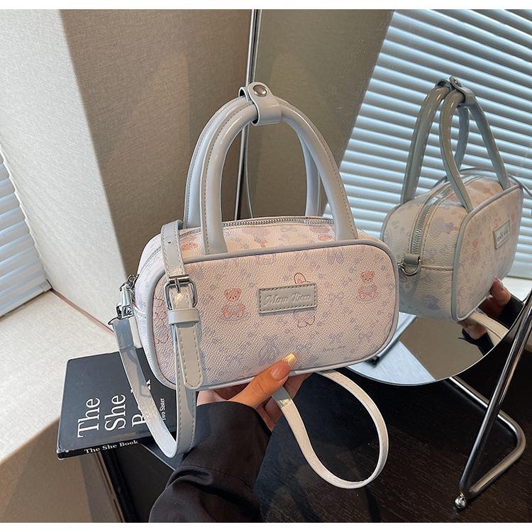 Small bag women's summer versatile new fashion messenger bag portable small square bag