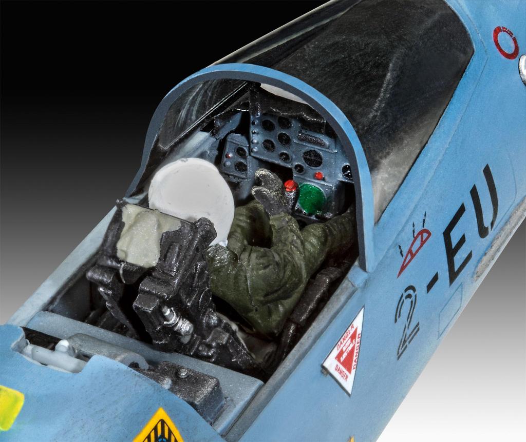 Revell Francouzské letectvo Dassault Mirage 2000C Plastikový model 03813 1/48