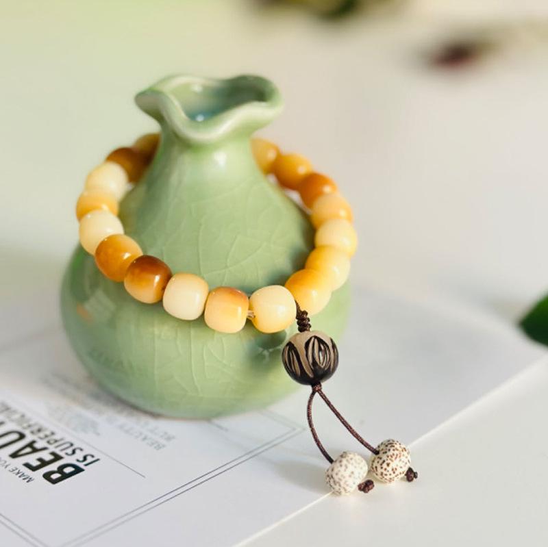 Weathered Buddhist Beads Bracelet with King Kong Knot and Lotus Bodhi Design