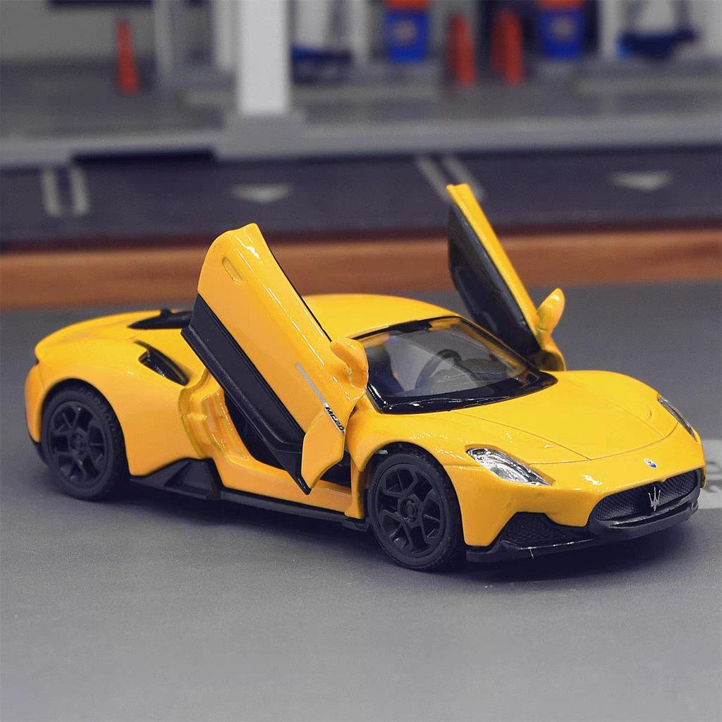 Maserati MC20 Supercar 5 Inch Metal Car Simulation Exquisite Diecast & Toy Vehicle RMZ City 1:36 Alloy Model Gifts For Children