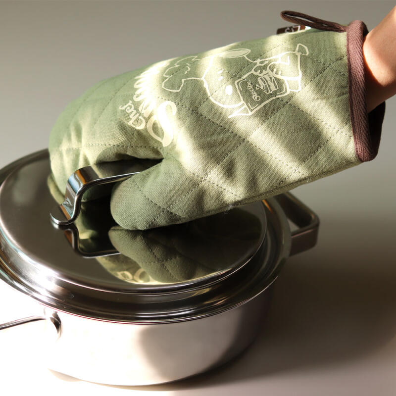 Snoopy Chef Kitchen Gloves Green