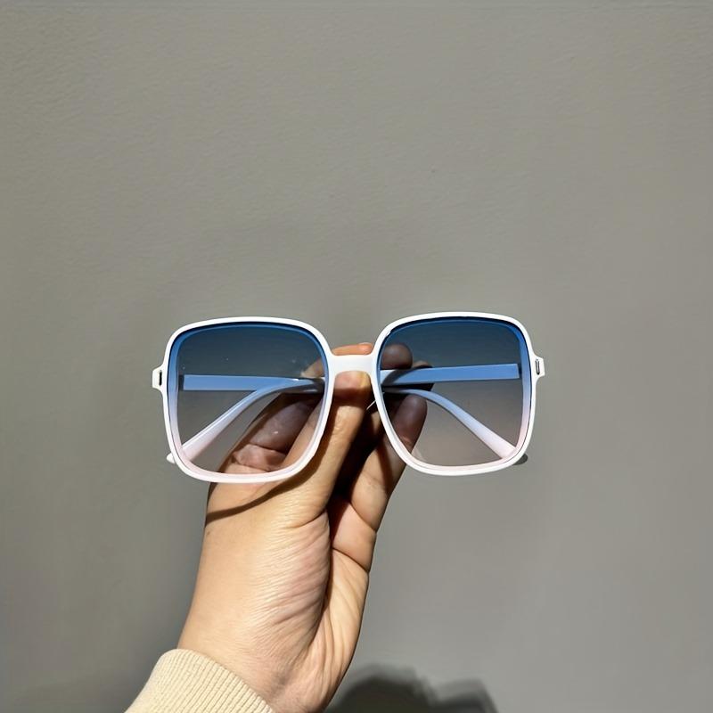1 Piece of Creative Plain Faced Women's Dressing Glasses Stylish and High-end Glasses Trendy Outfit