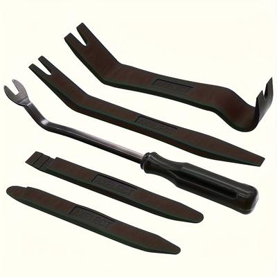 Îngrijire auto – Îngrijire plastic și cauciuc