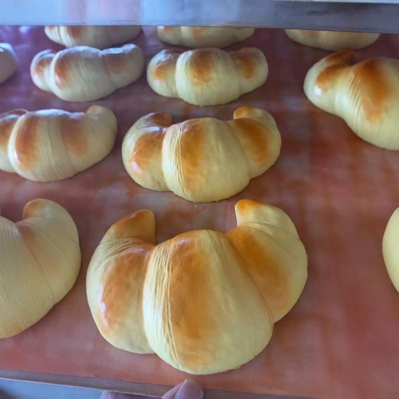 Croissant Squeeze Toy Slow Rising Sticky Stress Relief Toy Super Soft Food Creative Simulation Bread Anti-Anxiety Gifts