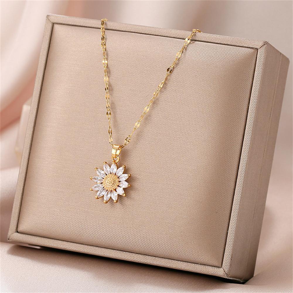 

Lady Sunflower Zircon Pendant Necklace for Women Fashion Summer Accessories Party Wedding Jewelry Birthday Gift Hn045
