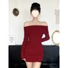 Herbst und Winter schönes one-shoulder rotes Kleid Damen Langarm Pure Desire Sexy Heißes Mädchen Weihnachten Kleiner Hüftrock