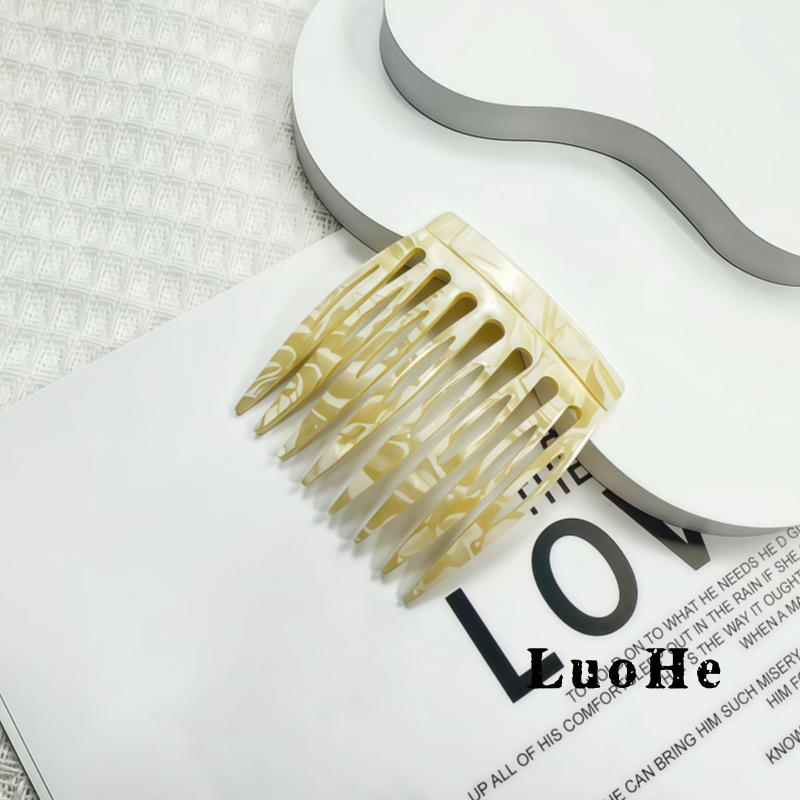 Leopard Print Anti-static Hair Comb - Acetate Hair Accessory for Bangs, Anti-frizz, and Extra Style