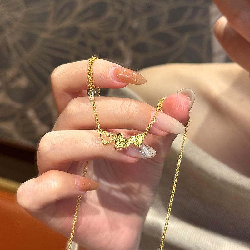 

Fashion dazzling heart-shaped necklace light luxury irregular broken ice pendant hollow out collar chain party jewelry 45cm золотой