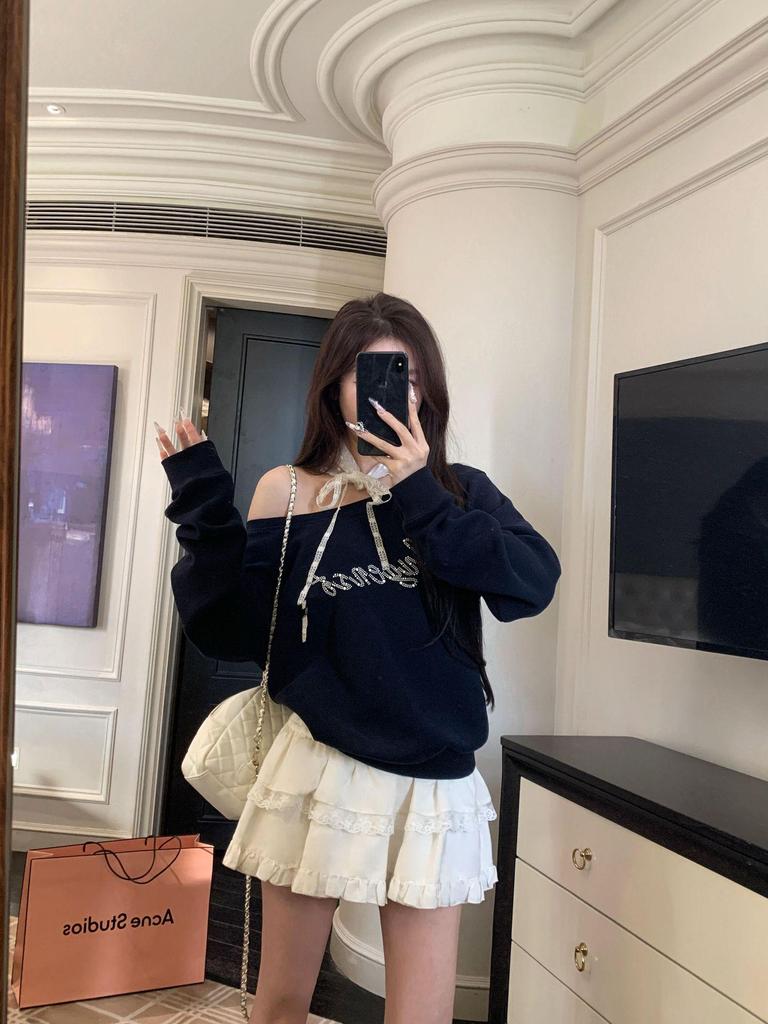 American Spicy Girl Rhinestone One-Shoulder Sweatshirt, 330g Cotton Blend + 420g Silver Fox Fleece