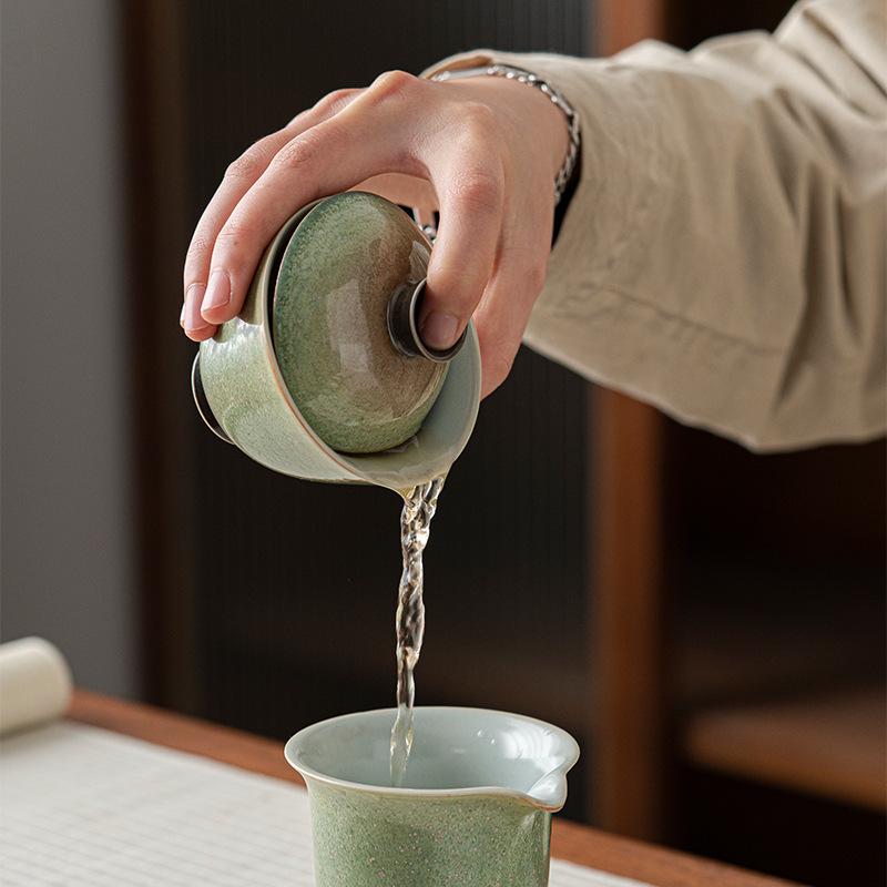 Ofen wird smaragdgrün, geschlossene Schale Chinesische Keramik Einzelstück mit Deckel Sancai großer Teekocher Teetasse Haushalt Kung Fu Teeschale