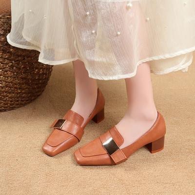 Chaussures simples à bout carré tendance Femmes Automne 2025 Nouveaux talons moyens-hauts Talon bloc Mocassins tendance