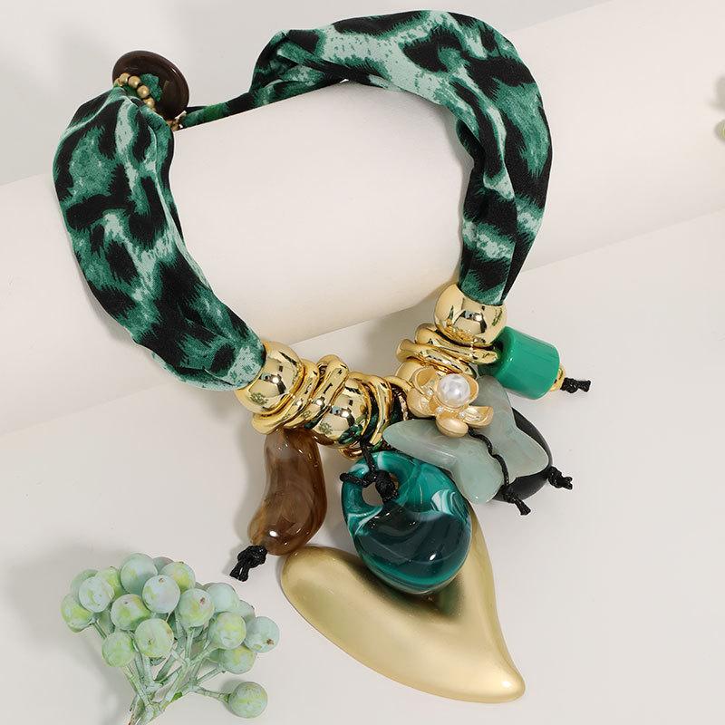European, American Bohemian style woven rope necklace, ethnic style flower shape with earth color flower pendant, neck chain.