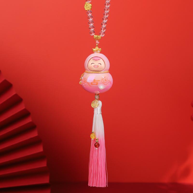 Gourd Shape Resin Car Pendant With Chinese Style Decor For Vehicle Interior Enhancement