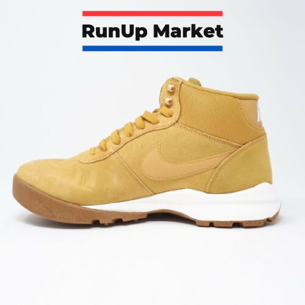 

Nike Hoodland Suede Haystack/Sail-Gum светло-коричневый 654888-727 EUR40/250mm