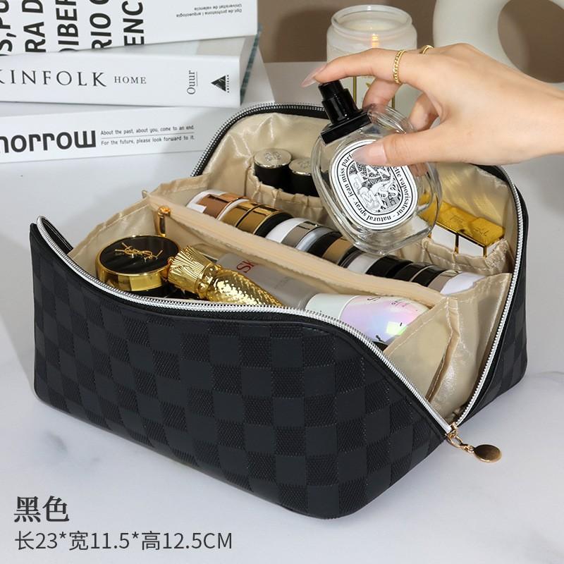 European High-end Waterproof Makeup Bag With Large Capacity Portable Travel Toiletries Cosmetics Storage