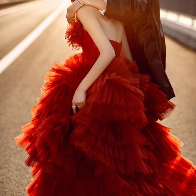 Question Trailing Wedding Dress 2025 New Street Shooting Couple Clothing Color Dress