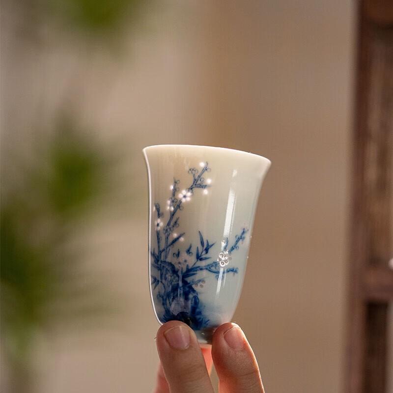 Jingdezhen Blue & White Plum Blossom Ceramic Master Tea Cup