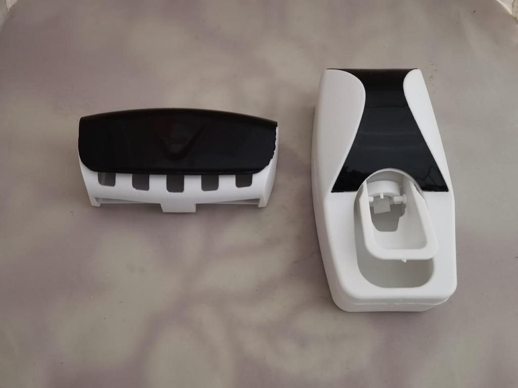 Korean Automatic Toothpaste Dispenser Set with Five-Slot Toothbrush Holder and Touch-Activated Squeezer - English Packaging