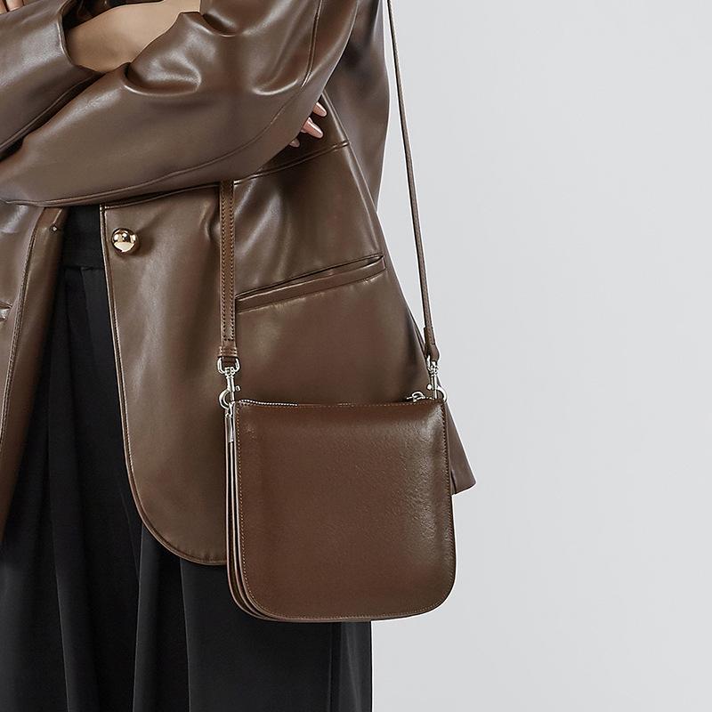 Spring/summer Leather Women's Bag Single Shoulder Crossbody Bag Mobile Phone Bag Women's Bucket Bag Small Shoulder Bag Underarm Bag