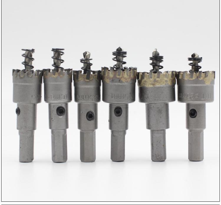 Multi-tooth Stainless Steel Alloy Drill Bit for Round Pipe Holes (19.5, 22, 25, 32)