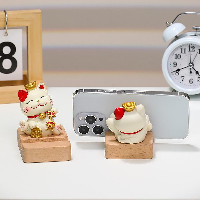 Cute Lucky Cat Phone Stand - Desktop Ornament & Mini Kitten Birthday Gift