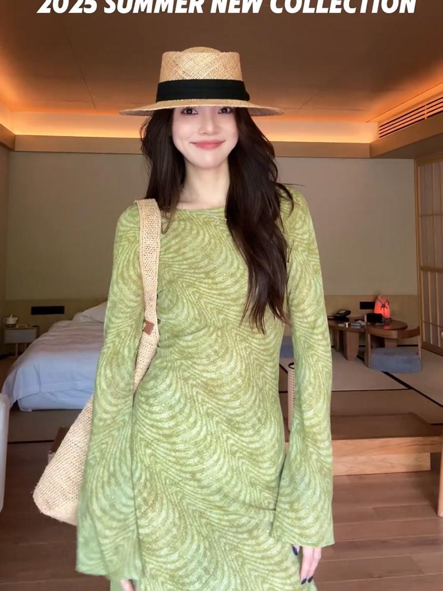 

Chic Autumn 2025 Slimming Printed Long Sleeve Dress for Women Extra Large зелений