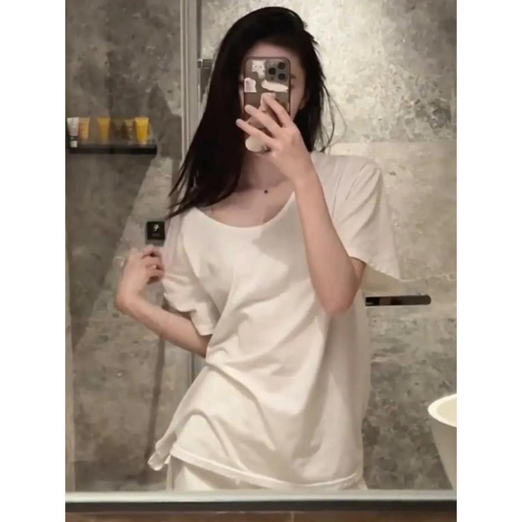 Women's Loose-Fit Korean U-Neck White T-Shirt - Short-Sleeved, Slim, Solid Color, Perfect for Summer