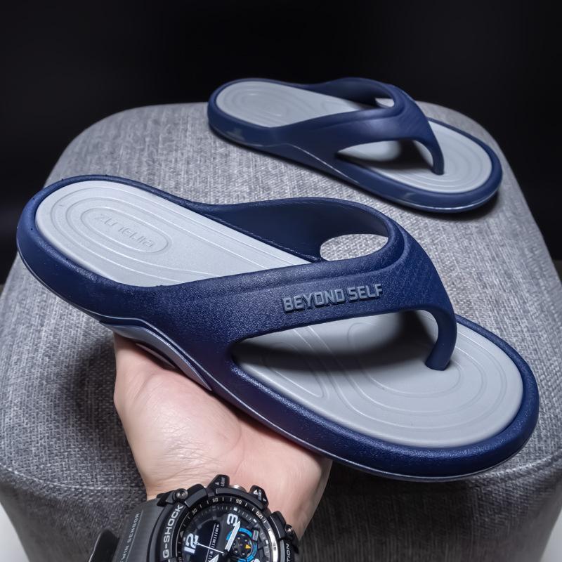 Men's Chappals Outdoor Summer Beach Slippers Non-Slip Thick Sole Home House Casual Sandals Wholesale Flip Flops Slippers for Men