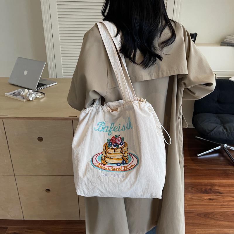 Canvas Bag Women'S Large Capacity Summer Simple Versatile Shoulder Bag Drawstring College Student Class Tote Bag