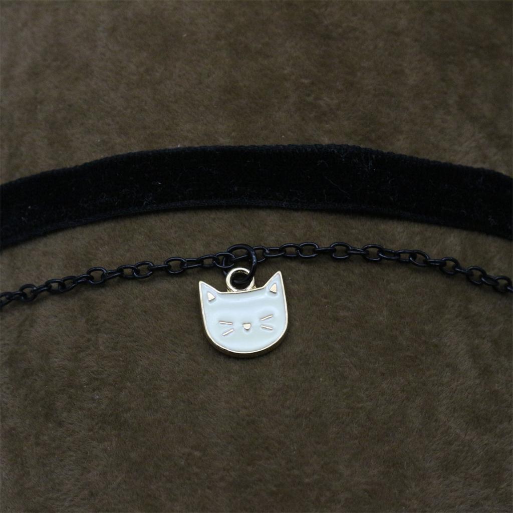 Cute Cat Pendant Necklace Minimalist Design Black Velvet Chain Fashionable Jewelry For Cat Lovers