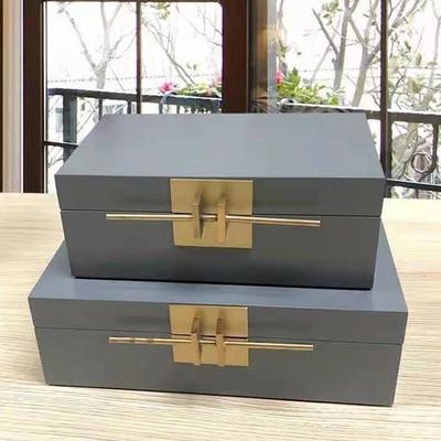 Solid Wood Baking Paint Jewelry Box with Lock Luxury Storage and Organization Ornaments Display Stand Portable Boxes for Bedroom Container Accessories