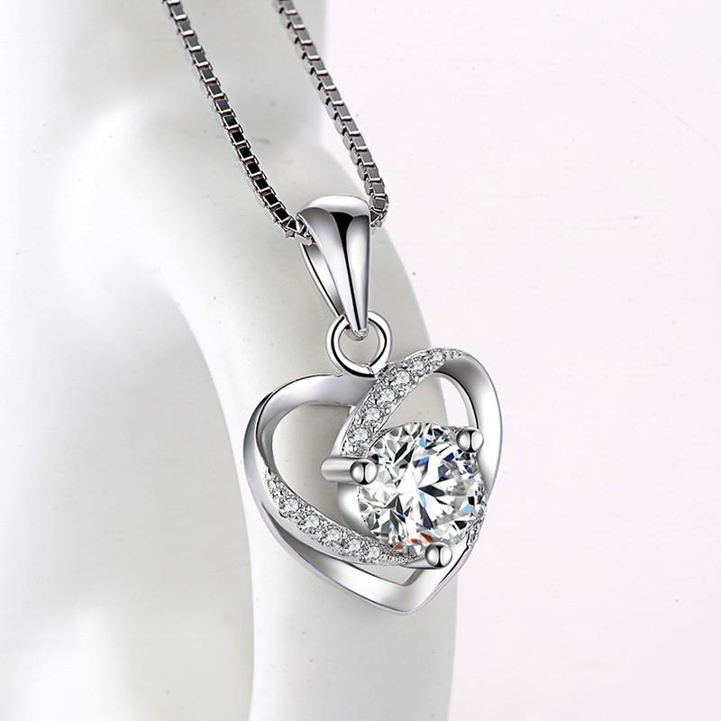 6.5mm S925 Sterling Silver Heart Shaped Moissanite Pendant Necklace D VVS1 Exquisite Fine Jewelry For Women