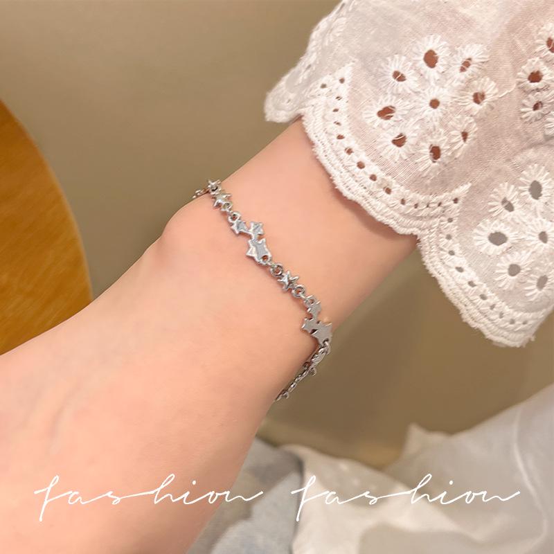 

2024 Изысканный высококачественный браслет со звездой для девочек: Легкая роскошь, мода и элегантность для подруг