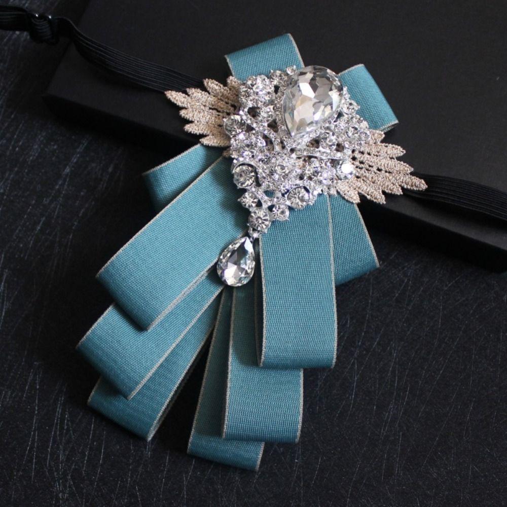 Luxus-Fliege Lässiger Diamantkragen Blume Britischer Stil Halsdekoration Herren