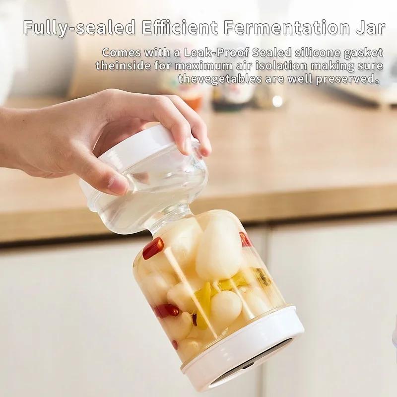 Dry-wet Separation Pickle Vegetable Jar with Strainer Spoon Pickle Container for Sealed Food Storage Kitchen Wine Container