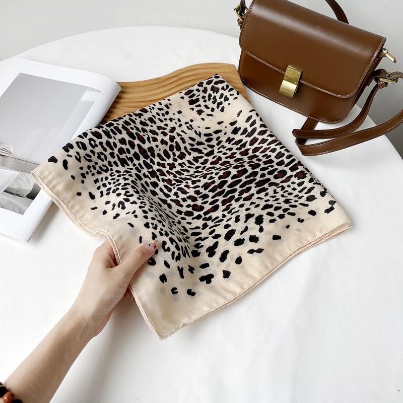High-End Silk Scarf Fashion Leopard Print Square Scarf Four Seasons Versatile Retro Clothing With Scarf Waist Silk Scarf Women