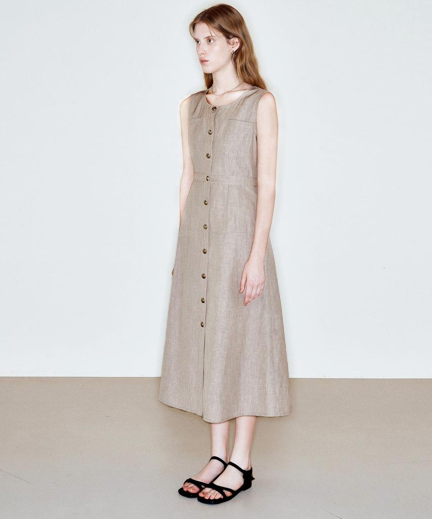 Ssikeoseun Fitted Round Neck Sleeveless Dress_Beige