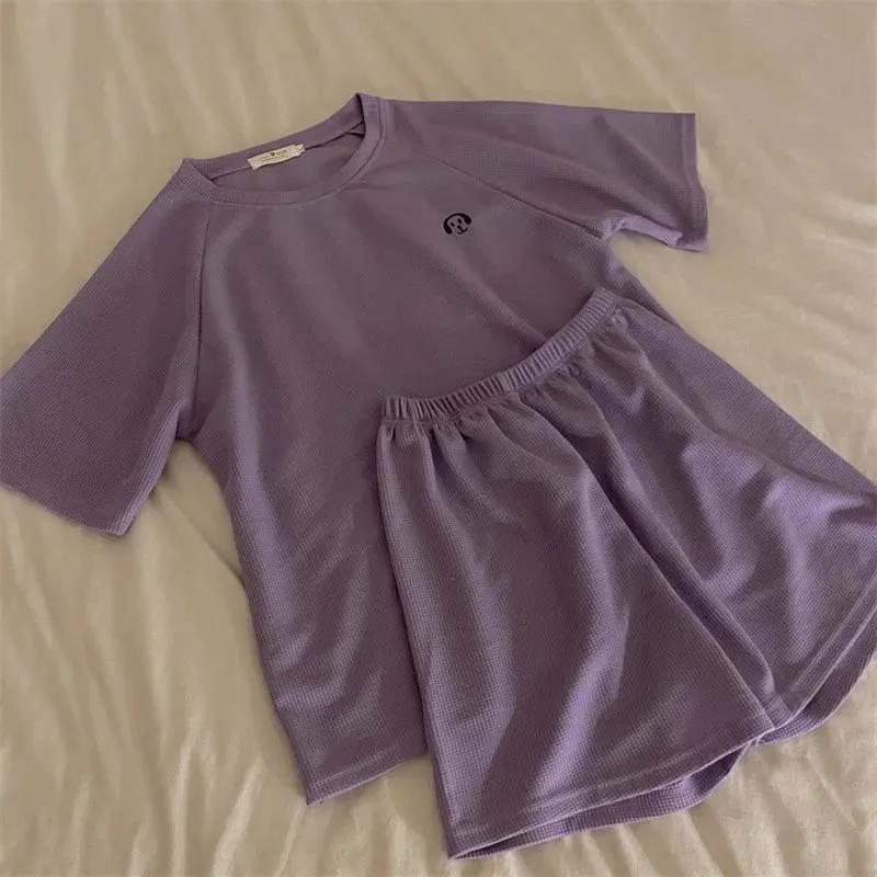 

WTEMPO Повседневный вафельный модный костюм женский летний оверсайз корейская футболка с коротким рукавом + шорты вышивка букв 2 предмета 3XL