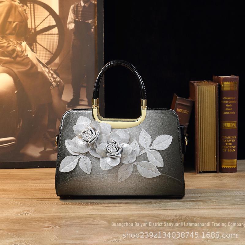 

Модна градієнтна сумка через плече 2023 року: Елітна лакована шкіряна сумка срібний