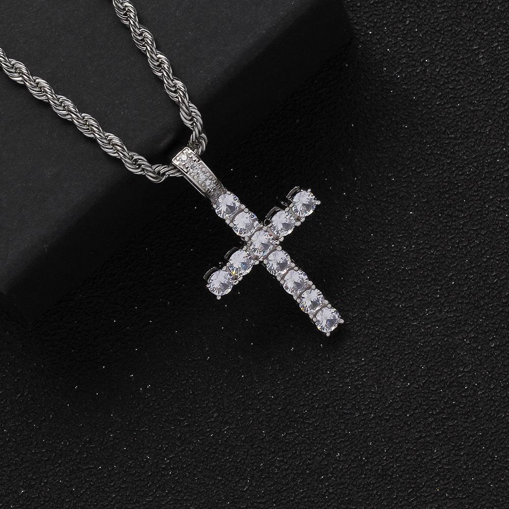 European-American Hip-hop Inlaid Diamond Cross Titanium Steel Necklace: High-end Unisex Sweater Chain