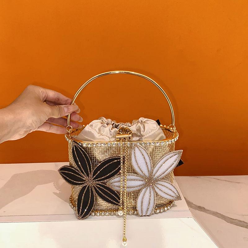 

Metal cute hollow flower chain banquet vegetable basket bird cage water diamond bucket hand messenger bag