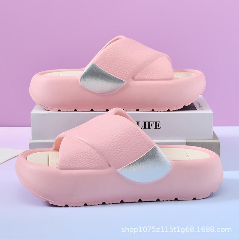 Slippers women's new fashionable thick bottom heightening outer wear sandals comfortable muffin bottom non-slip one-word indoor home mops