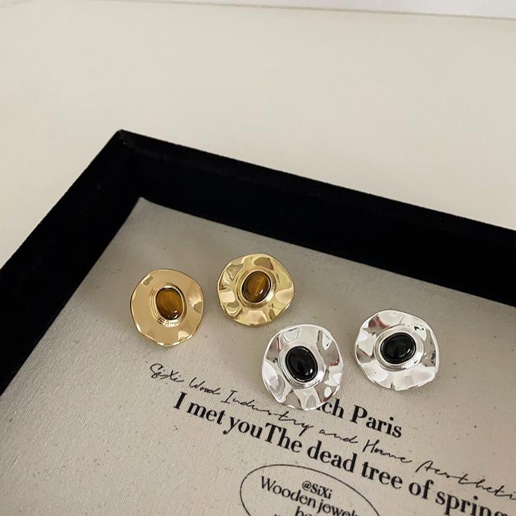 Natural Stone Irregular Metal Stud Earrings for Women: Unique, Versatile, Retro Design.