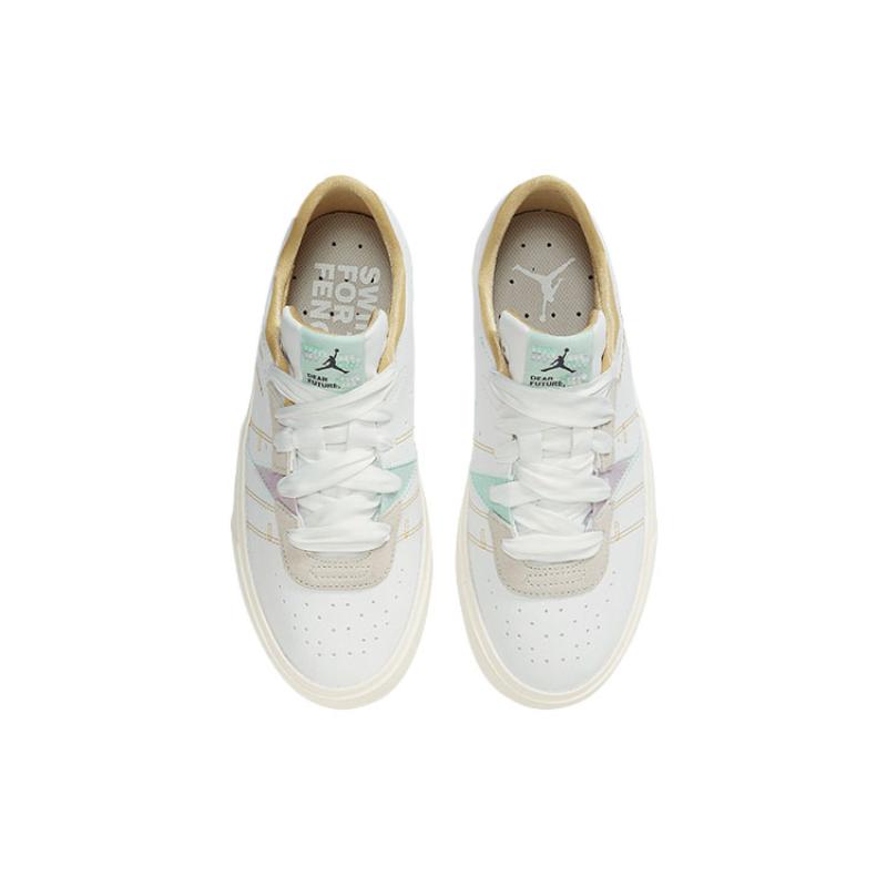 Air Jordan WMNSAir Jordan Series .05 'Dear Future' Damen Jordan DV4464-101