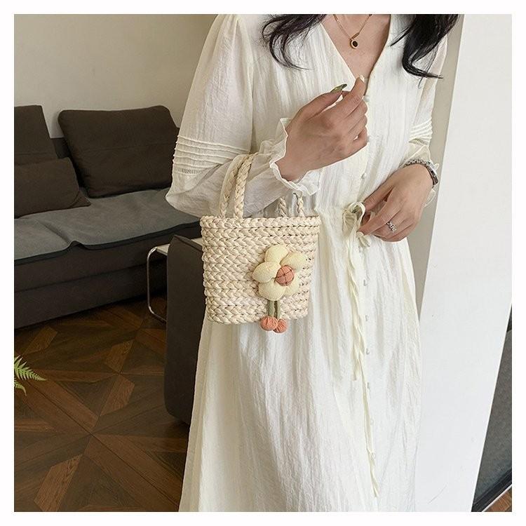 Trendy Mini Woven Tote Bag For Women Stylish Beach Vacation Accessory 2024