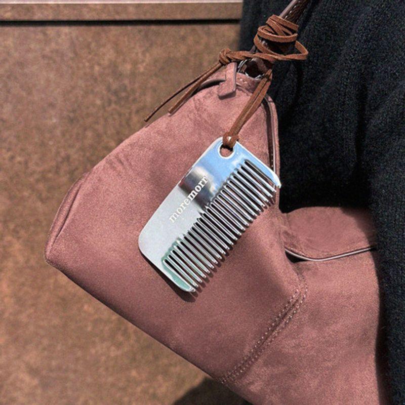 

moremorr Comb Charm_Suede Brown Suede Brown